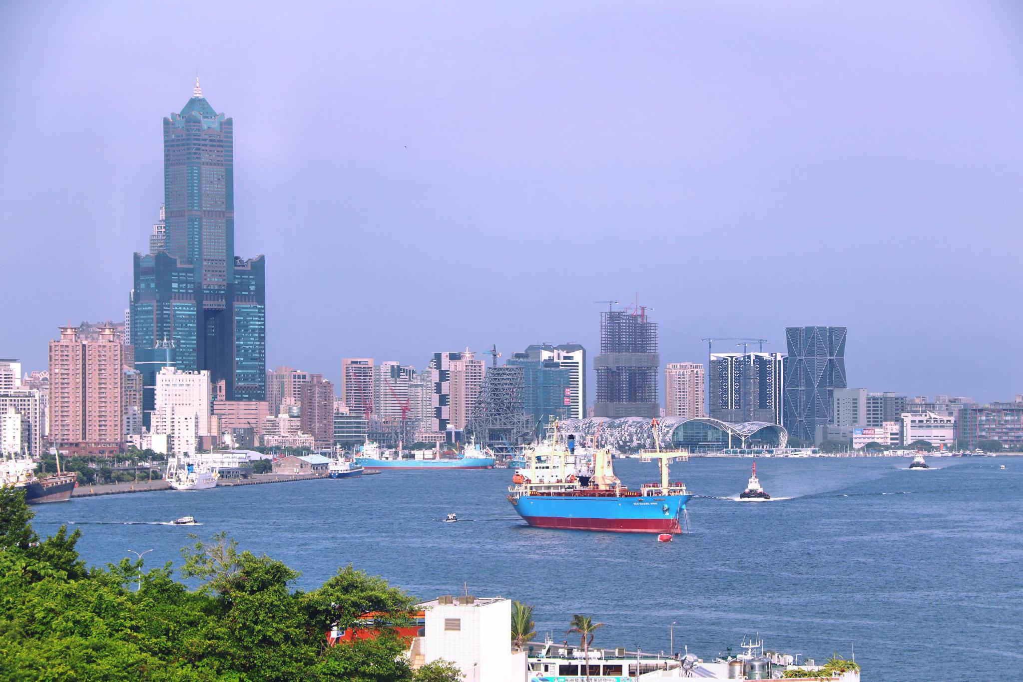 夜幕下的台湾街头风情